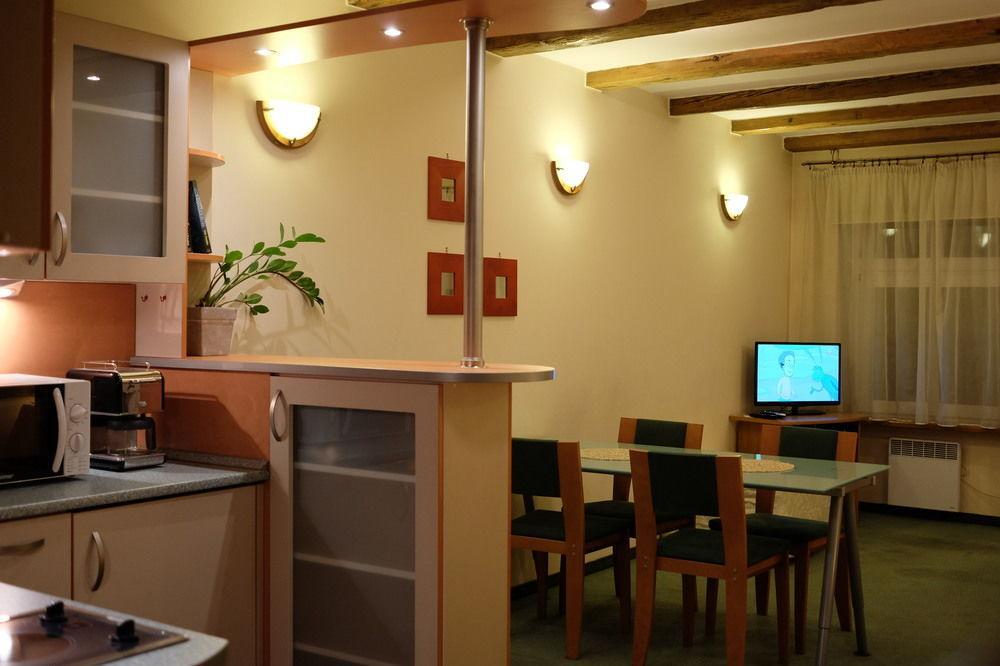 Academus Pub & Guest House Wrocław Kültér fotó