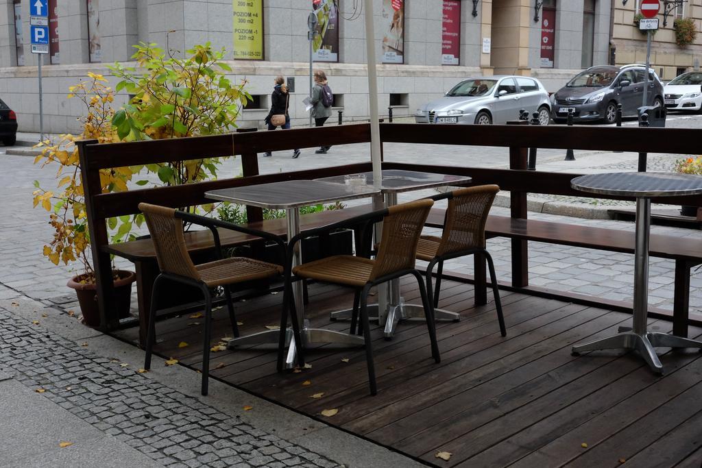 Academus Pub & Guest House Wrocław Kültér fotó