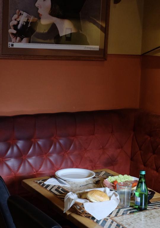 Academus Pub & Guest House Wrocław Kültér fotó